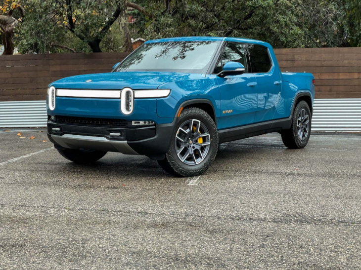 rivian r1t no longer available with max battery plus quad-motor powertrain