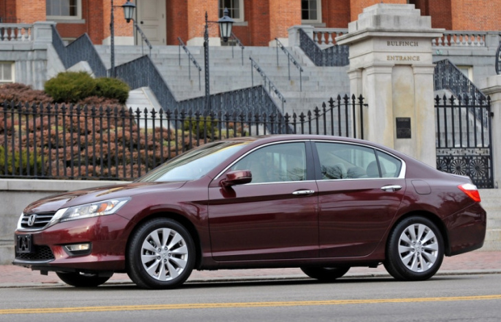 the 4 best 10-year-old used honda cars for the money will last 200,000 miles and cost you less than $15,000