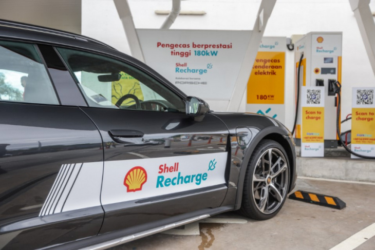 shell and porsche show 180kw fast chargers from jb to ipoh banish range anxiety