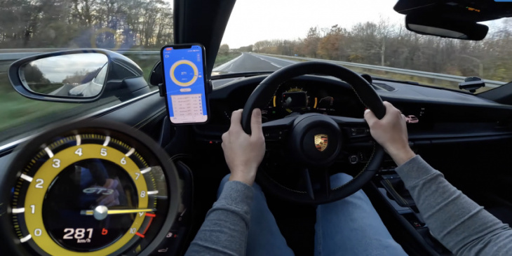 listen to this six-speed porsche 911 gt3 rev to 9000 rpm repeatedly on the autobahn