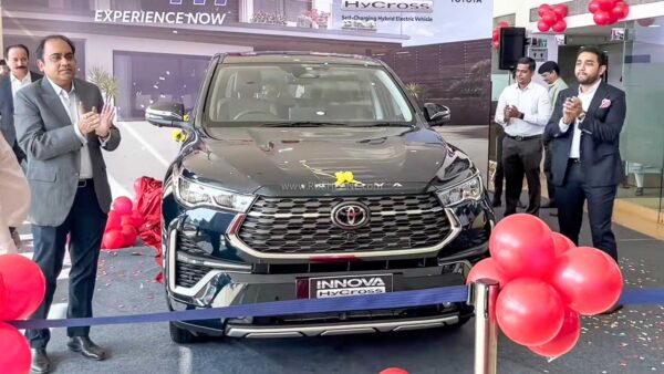 toyota innova hycross launch price rs 18.3 l to rs 28.97 l – ex sh