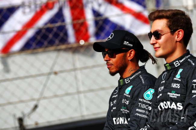 ‘george russell already stronger than lewis hamilton’ - franz tost makes f1 2023 title fight prediction