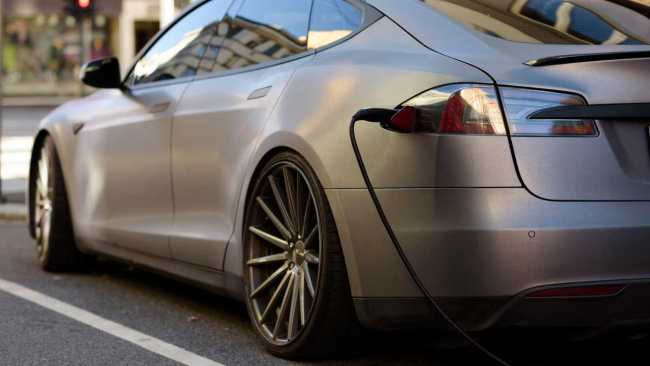 compare electric cars: ev range, specs, pricing & more