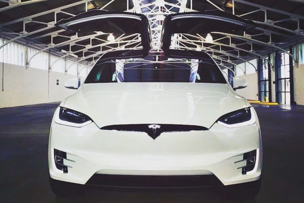2022 Tesla Model X Review, Price and Specifications