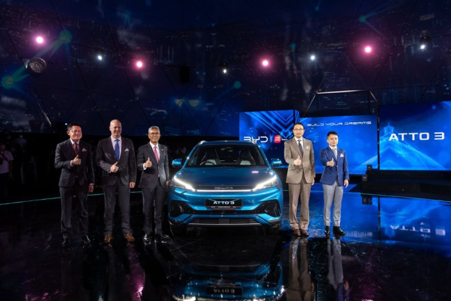 electric vehicle ev, byd, byd malaysia, byd showroom malaysia, sime darby motors, sime darby motors byd, byd trec kl, byd to open 40 showrooms in malaysia by 2024, starting with trec kl