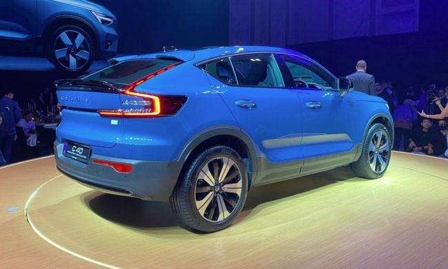 auto news, volvo, c40, recharge, volvo car malaysia, launch, awd, ev, electric, ckd, 2023 volvo c40 recharge gets malaysian debut - rm289k for 408ps, 660nm, 450km range