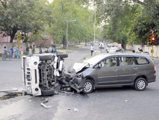 India recorded 1.56 lakh road accident related deaths in 2021, Indian, Industry & Policy, Accident, Road Safety