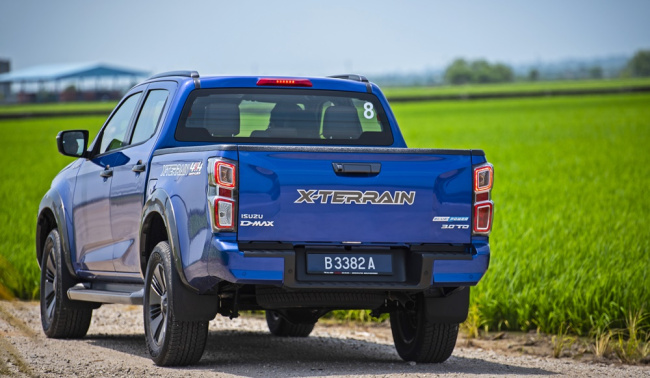 the isuzu d-max that has travelled 14 times around the planet!