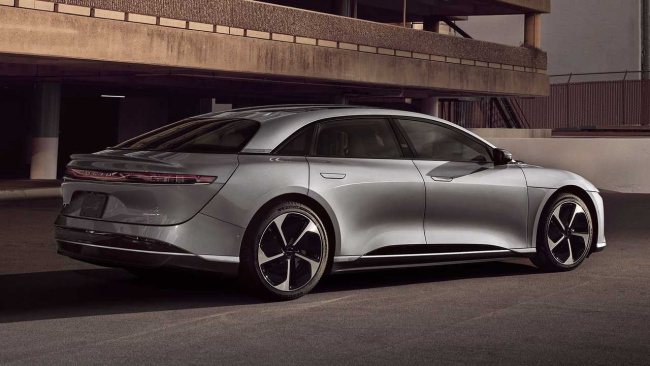 lucid motors ev startup opens first store in europe