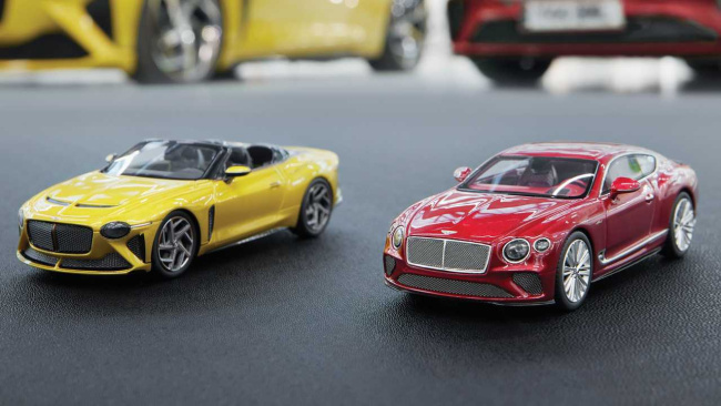 bentley turns bacalar, continental gt speed into 1:43 scale models