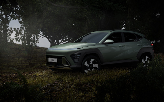 2023 hyundai kona revealed with futuristic new look and electric, hybrid and petrol versions
