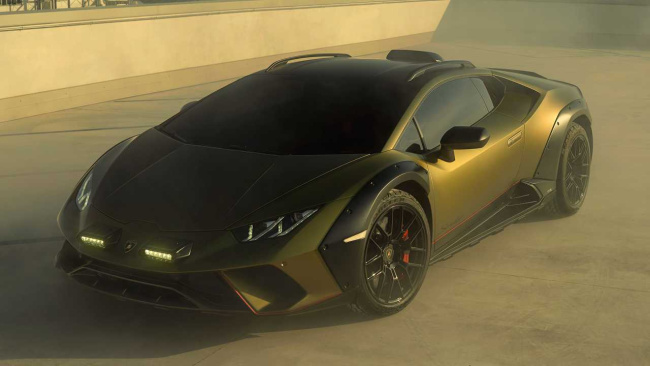 2023 Lamborghini Sterrato