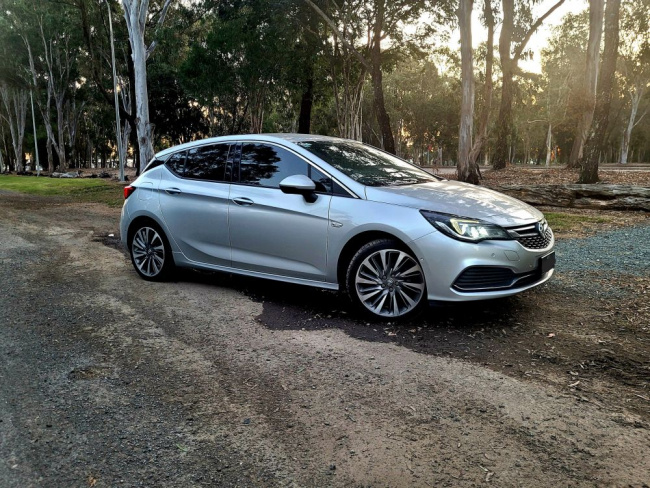 2017 holden astra owner review