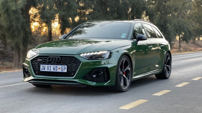 two wagon extremes: audi rs4 avant & subaru outback