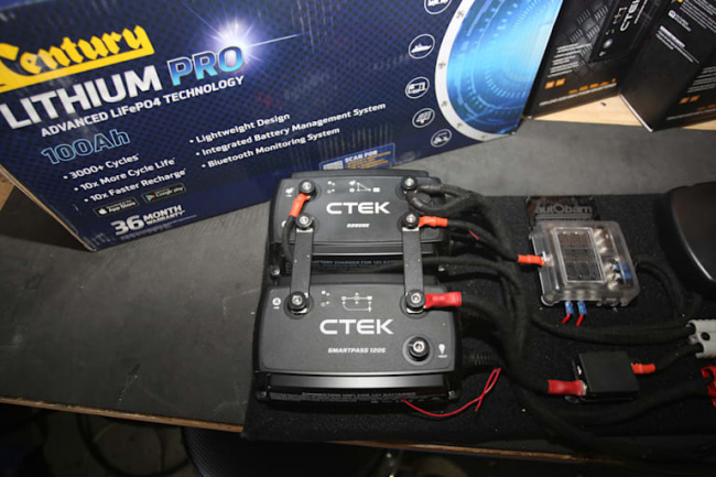 mu-x build: c-tek system and century lithium pro battery installed