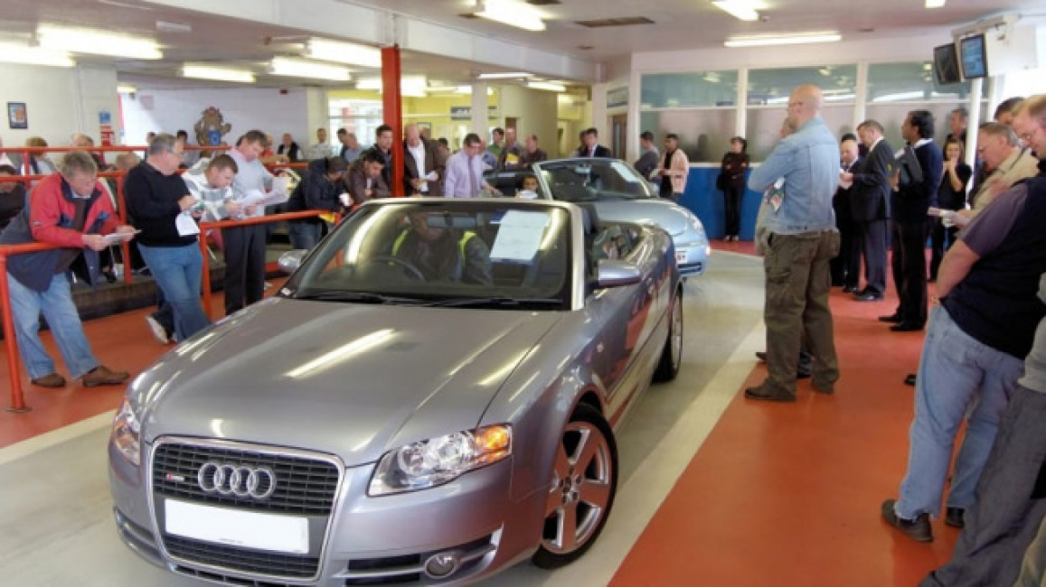 buying a car, selling a car, car auctions: the complete guide to buying a car at auction