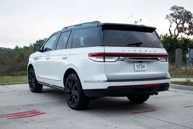 test drive, luxury, driven: the 2023 lincoln navigator turns any vacation into a luxury getaway