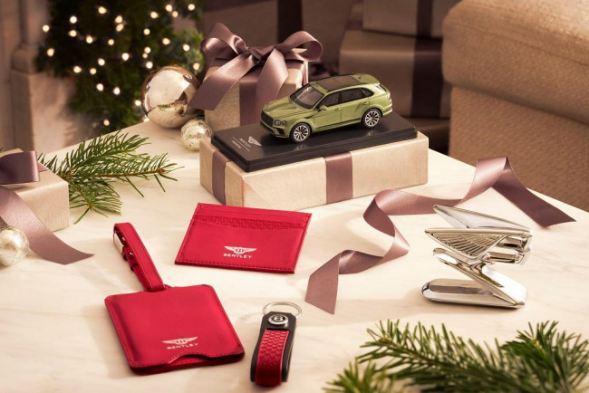car features, carpool, auto extras, christmas gift ideas for 2022