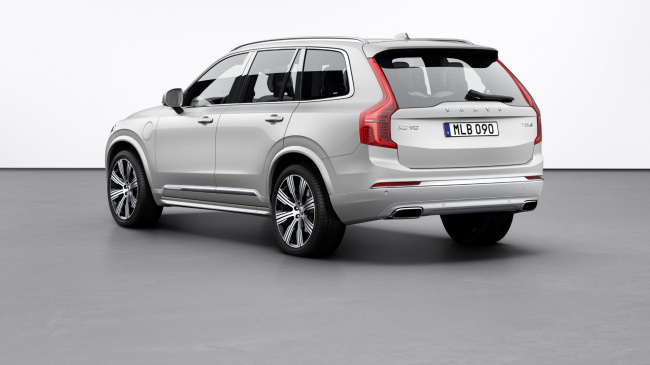 review: volvo xc90 t8 recharge