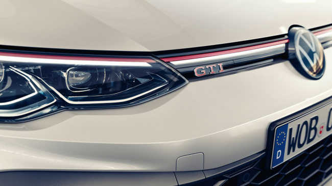 volkswagen has unveiled the even sportier golf gti clubsport - sadly not destined for sa