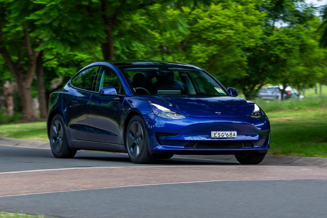 tesla, model y, car news, sedan, electric cars, tesla delivers record 1.3 million cars in 2022