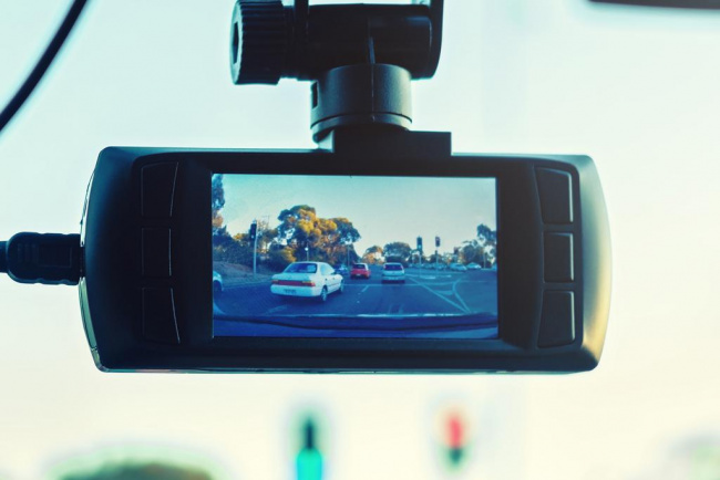 car features, carpool, auto extras, the weirdest footage caught on dash cam from aussie roads
