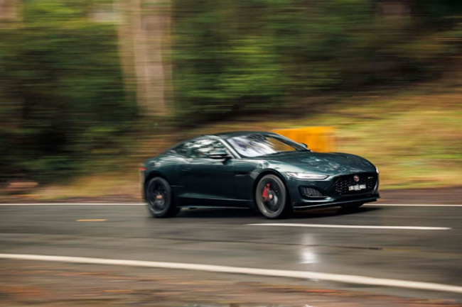 living with the 2022 jaguar f-type p450 r-dynamic