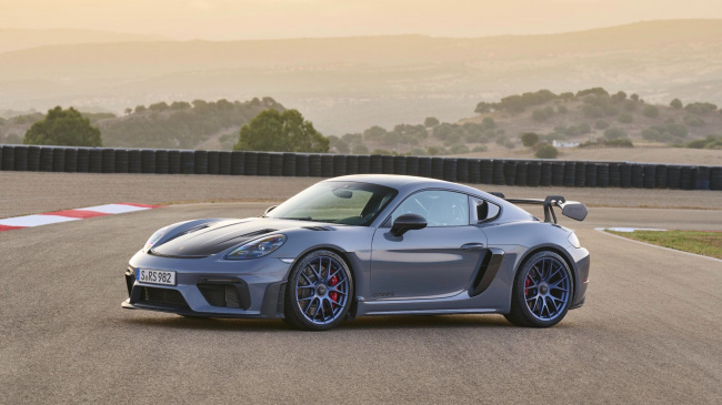 porsche 718 cayman gt4 rs and taycan gts: performance duo unleashed