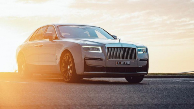 rolls-royce waltzes to new sales record in 2022