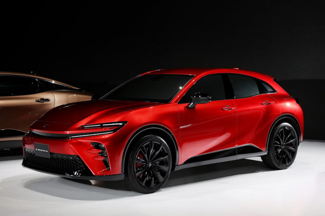 rumor, toyota may turn its most luxurious model into an suv