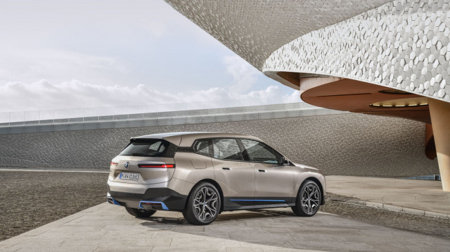 bmw's fully electric ix will make market debut in 2021