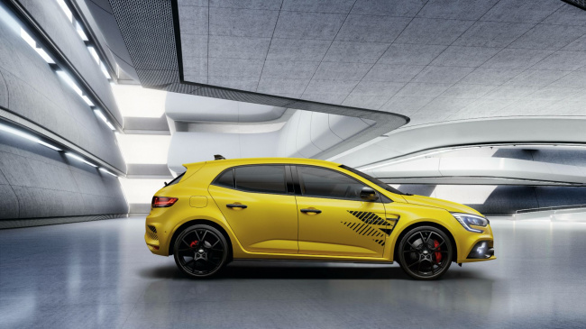 renault megane r.s. ultime marks the end of the road for r.s. models