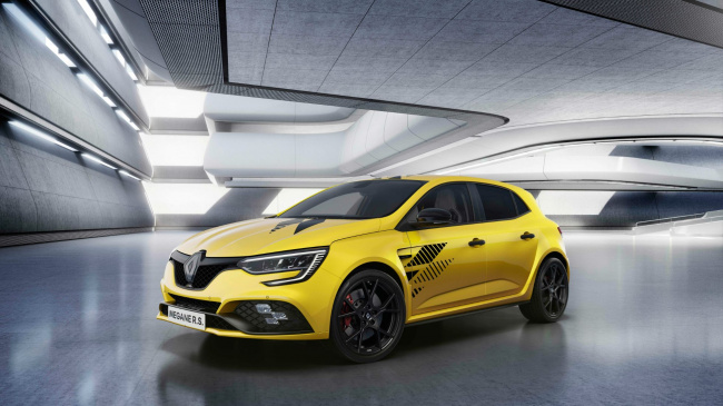 renault megane r.s. ultime marks the end of the road for r.s. models