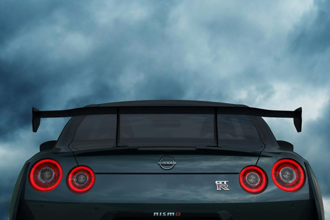 nissan, gt-r, car news, coupe, performance cars, 2024 nissan gt-r revealed