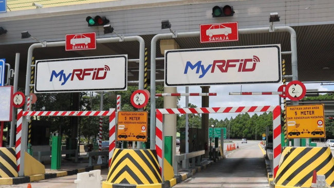 autos news, works minister: plus to add more rfid lanes at toll plazas following public complaints