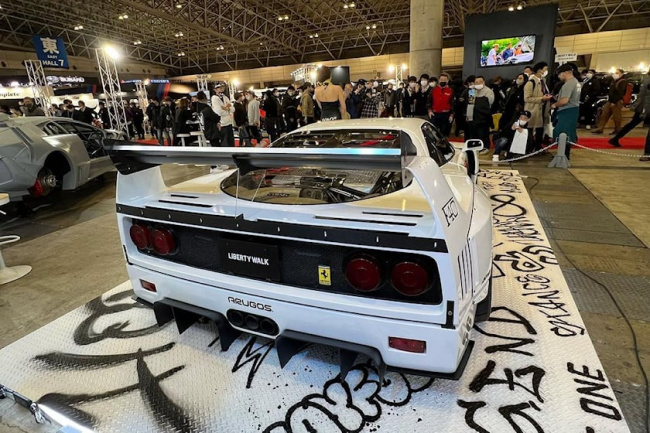 tuning, tokyo auto salon, supercars, design, liberty walk ferrari f40 revealed with chopped-up fenders and disdain for tradition