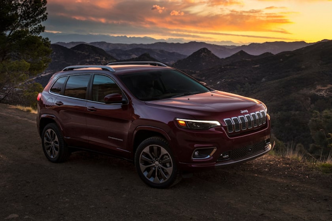 rumor, industry news, 2023 jeep cherokee no longer available with v6 engine