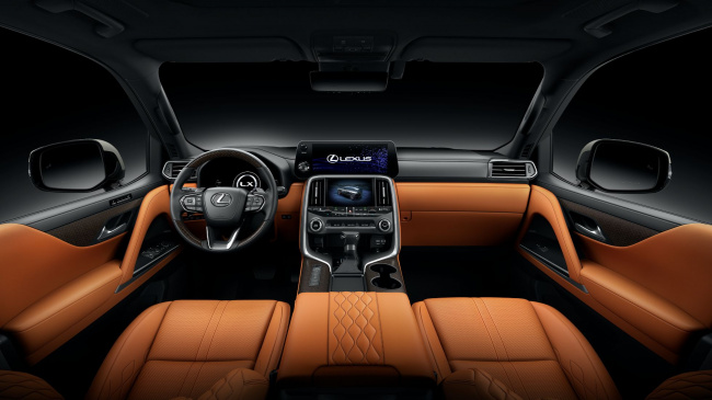 lexus once again brings luxury to the 4x4 trail
