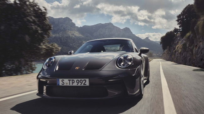 new porsche 911 gt3 with touring pack revealed