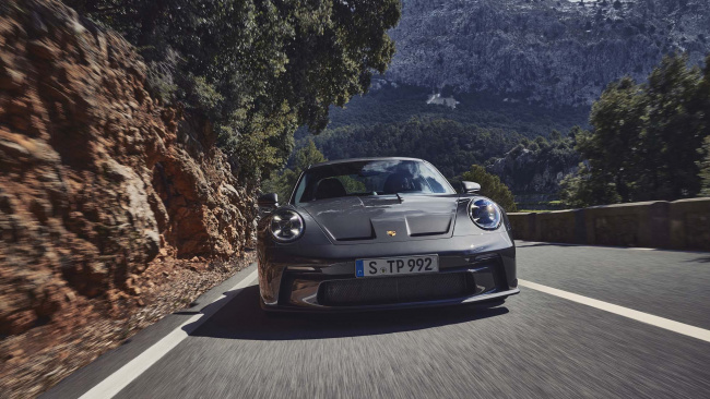 new porsche 911 gt3 with touring pack revealed