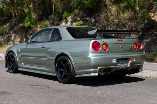 sports cars, jdm, ultra-rare nissan skyline gt-r r34 spec nur is up for grabs