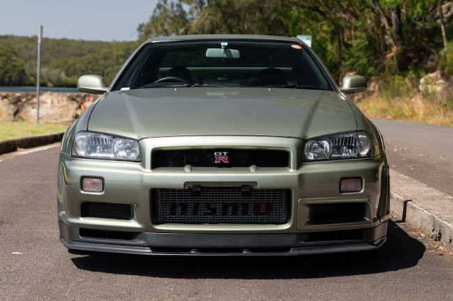sports cars, jdm, ultra-rare nissan skyline gt-r r34 spec nur is up for grabs