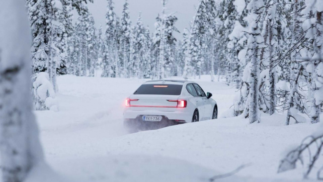 polestar builds finnish three-storey-tall showroom out of snow