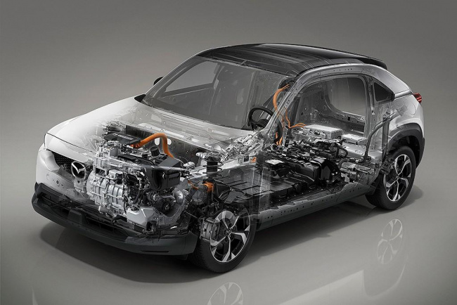 mazda, mx-30, car news, family cars, hybrid cars, 2023 mazda mx-30 r-ev rotary hybrid unveiled