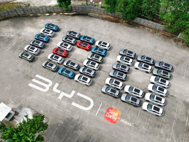autos byd, first 100 byd atto 3 delivered to buyers