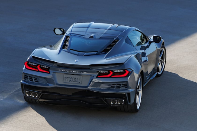 supercars, sports cars, 2024 chevrolet corvette e-ray hybrid revealed with 655 hp and eawd