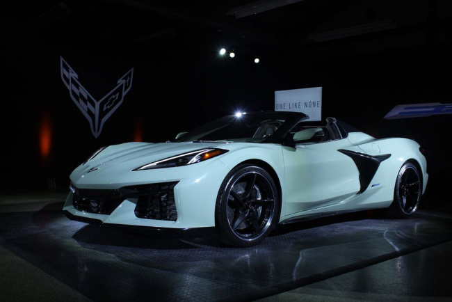 The Chevy Corvette E-Ray Is a Hybrid and the Quickest Vette Ever