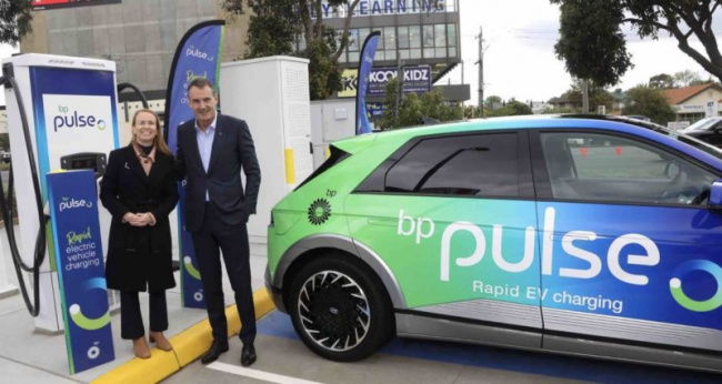tritium lands biggest order yet for electric vehicle fast chargers from global oil giant