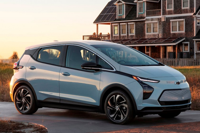 industry news, the chevy bolt ev just became more difficult to buy