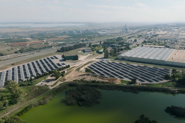 technology, industry news, ford introduces solar power to major manufacturing plant